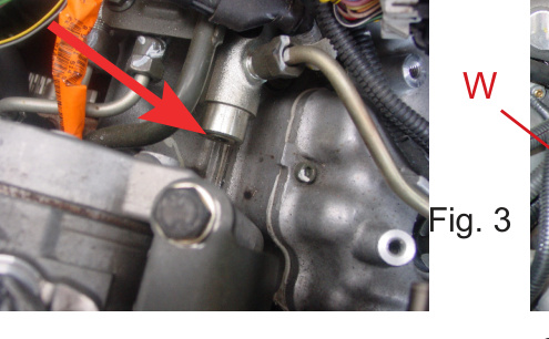 Fuel rail fitting location at the end of the fuel rail